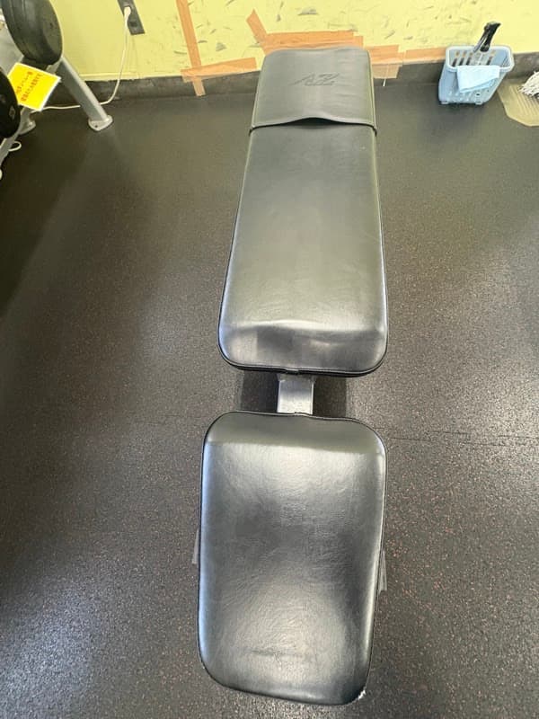 アジャスタブルベンチ